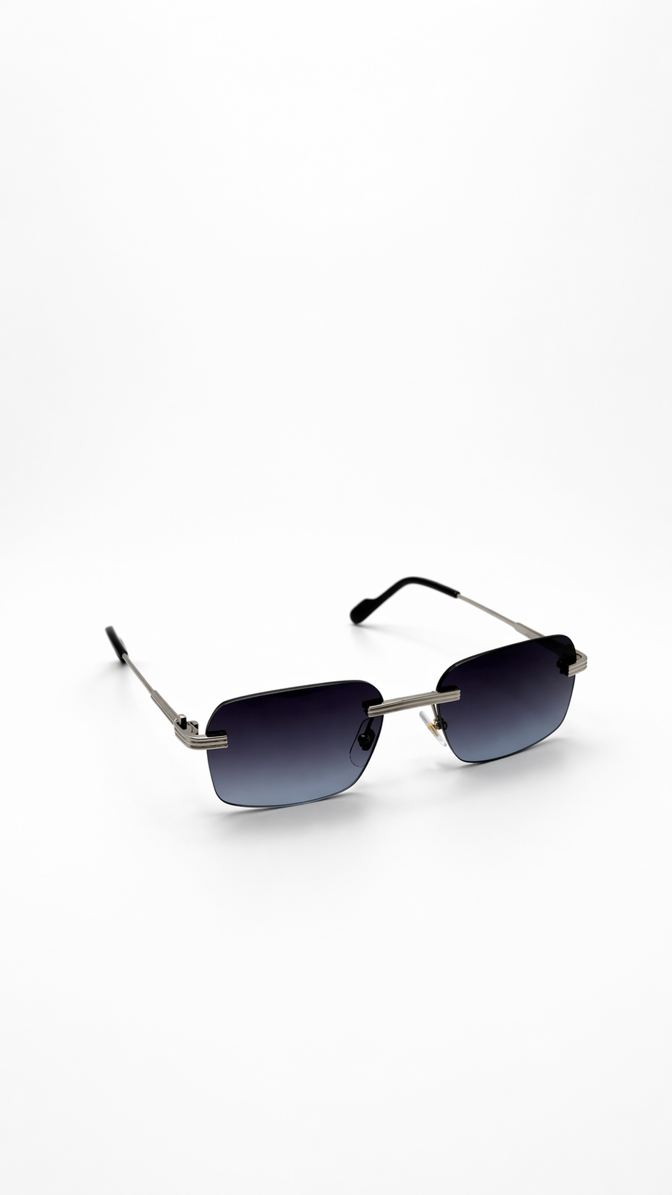 DARK FRAME SILVER